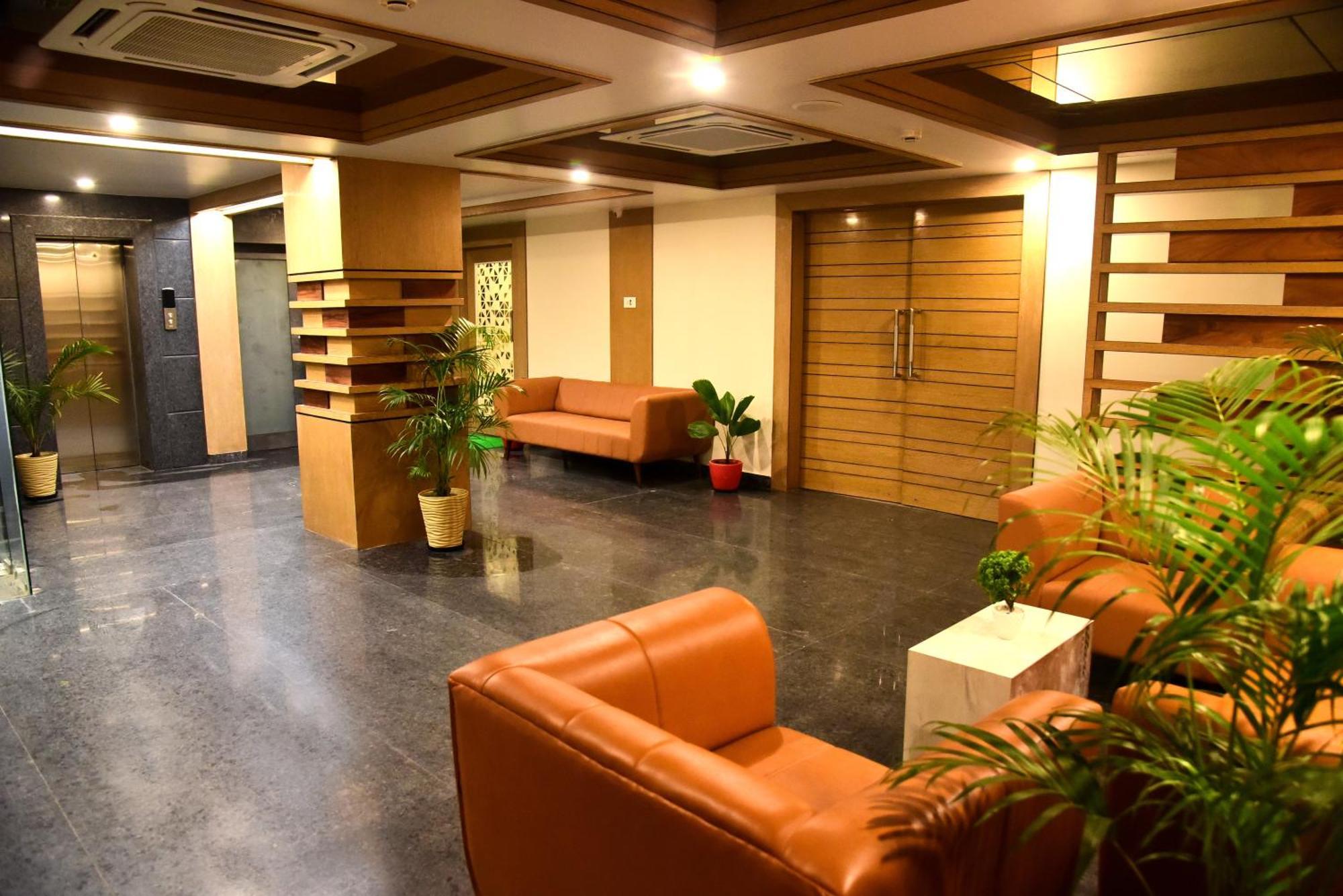 Hotel Rishiraj Nagaon  Exterior foto