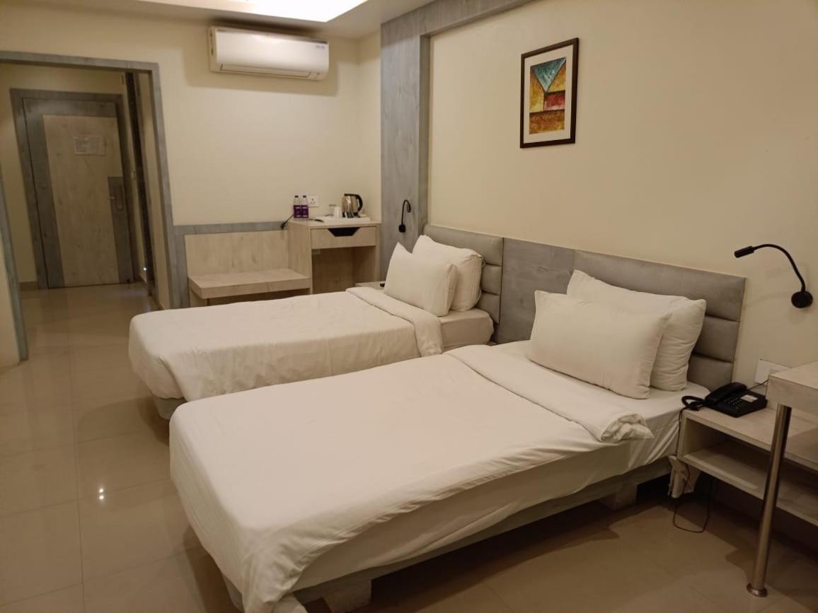 Hotel Rishiraj Nagaon  Exterior foto
