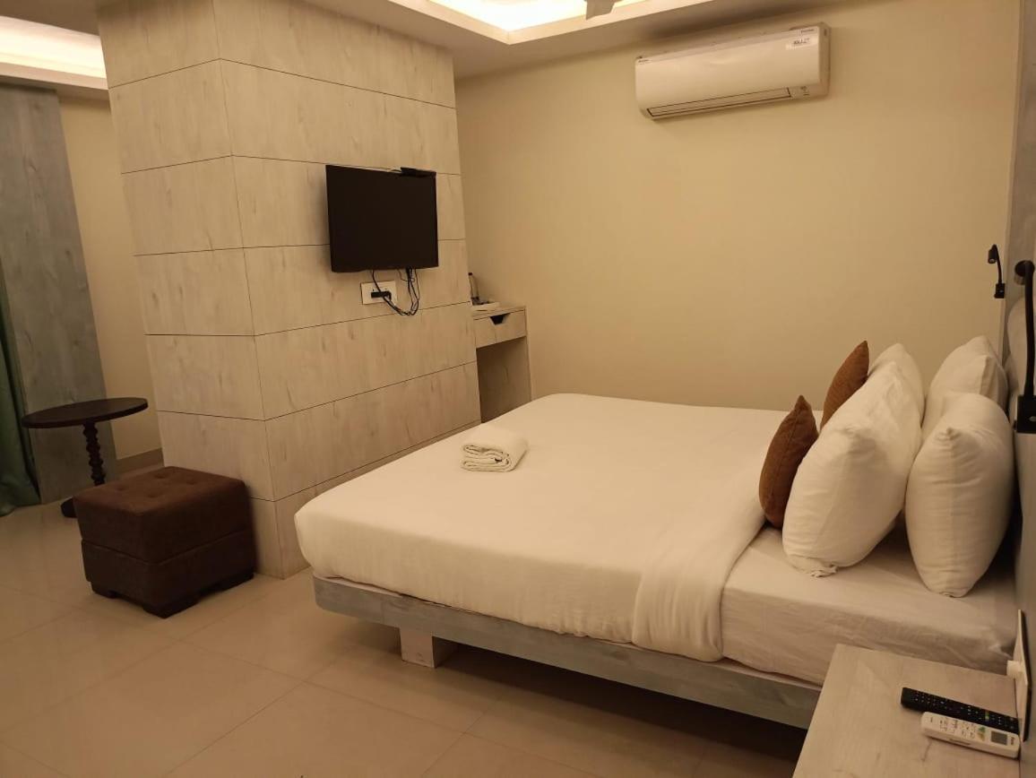 Hotel Rishiraj Nagaon  Exterior foto