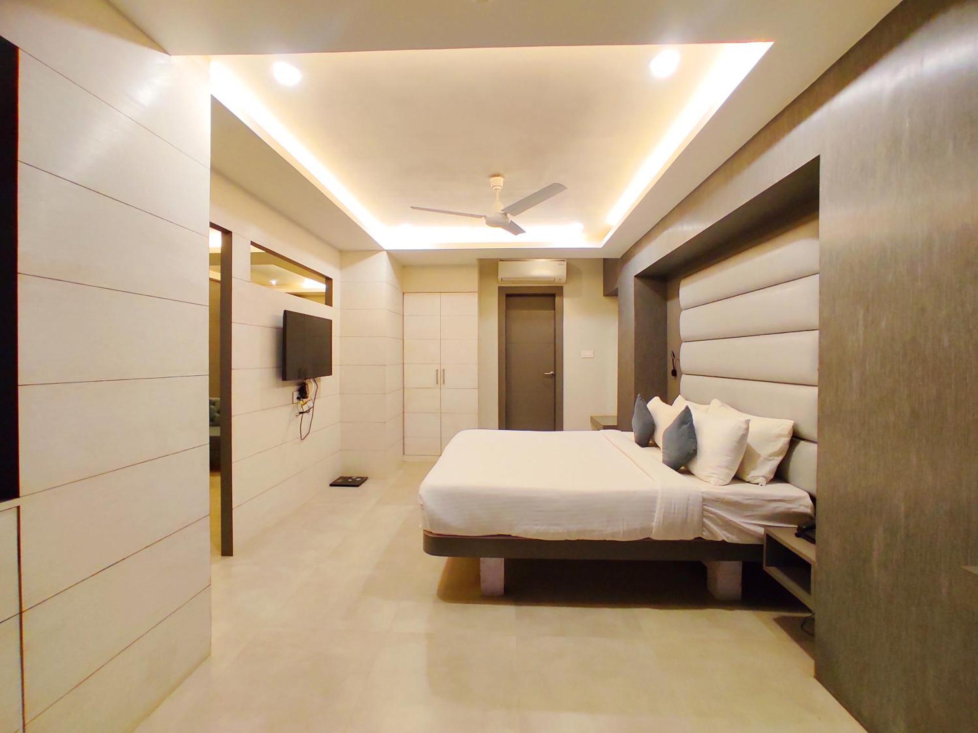 Hotel Rishiraj Nagaon  Exterior foto